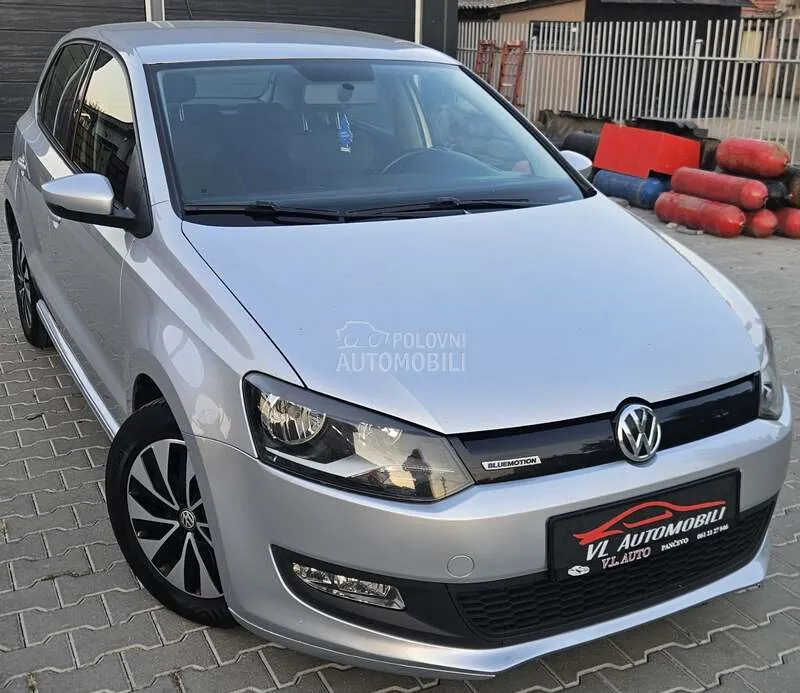 Volkswagen Polo 2014 photo 2