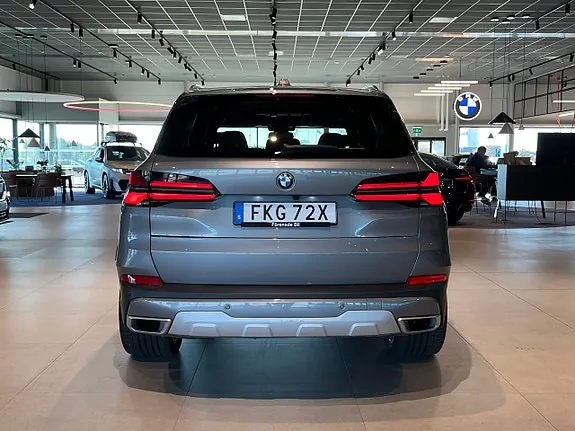 BMW X5 2024 photo 5
