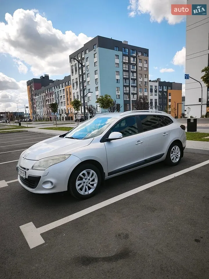 Renault Megane 2010 photo 4