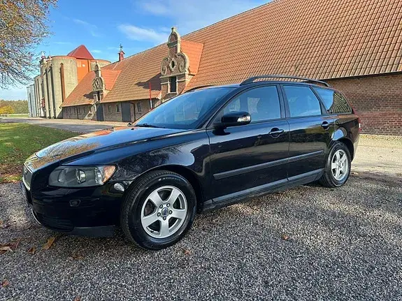 Volvo V50 2007 photo 2
