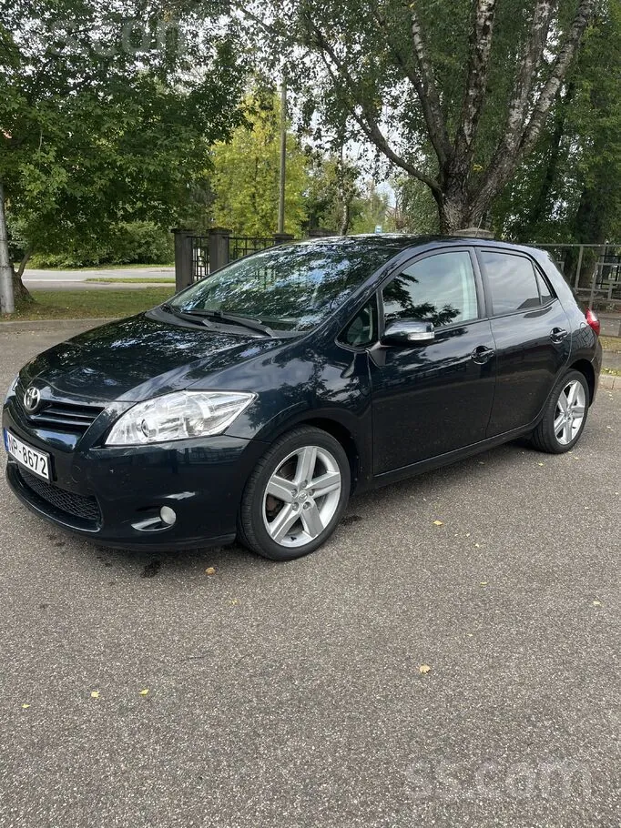 Toyota Auris 2011 photo 4