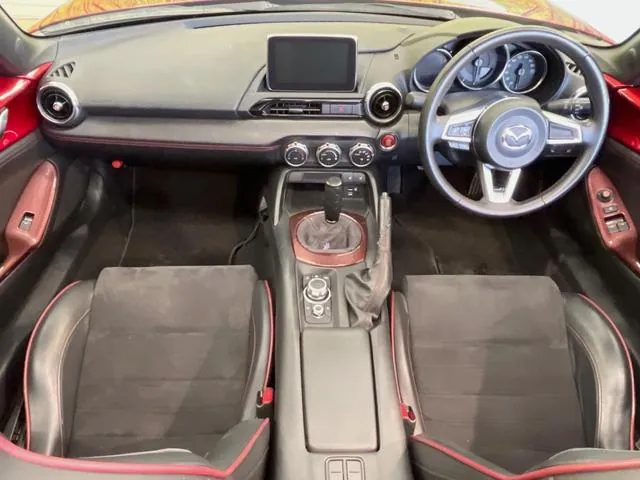 Mitsubishi Roadster 2015 photo 2