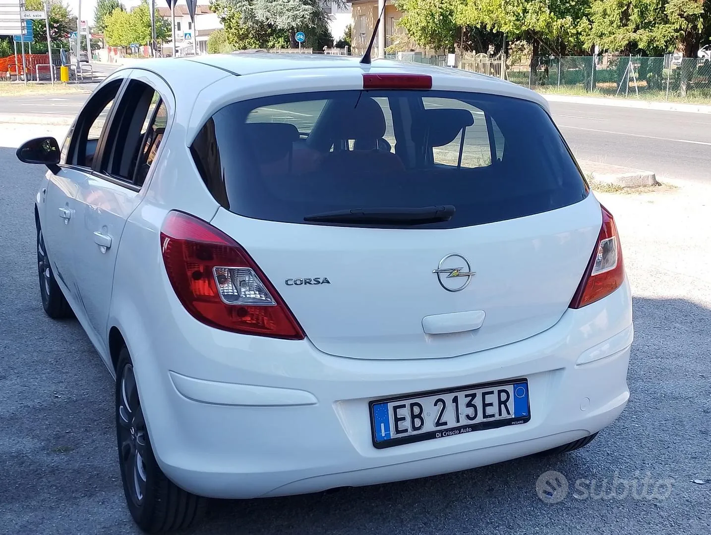 Opel Corsa 2010 photo 3