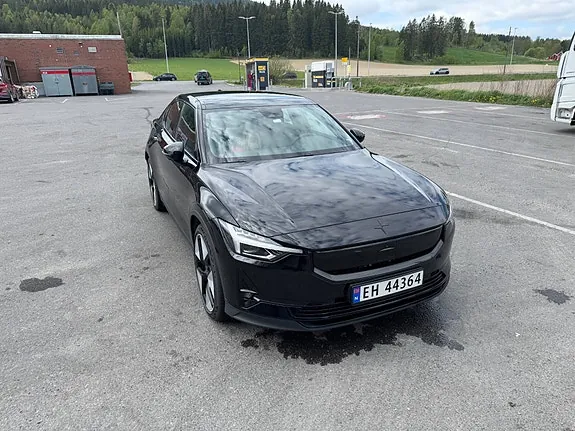 Polestar 2 2024 photo 2