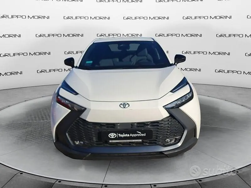Toyota C-Hr 2024 photo 2