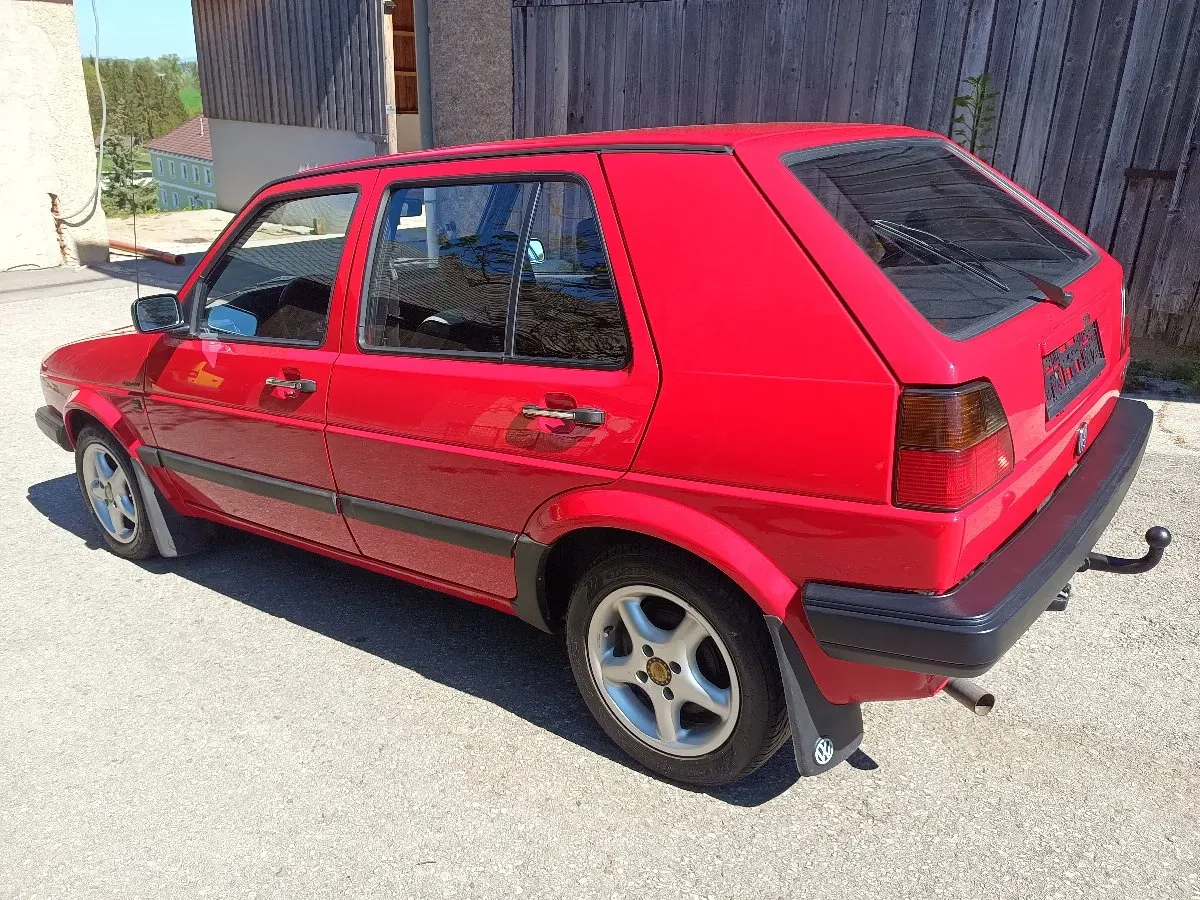 Volkswagen Golf 1990 photo 3