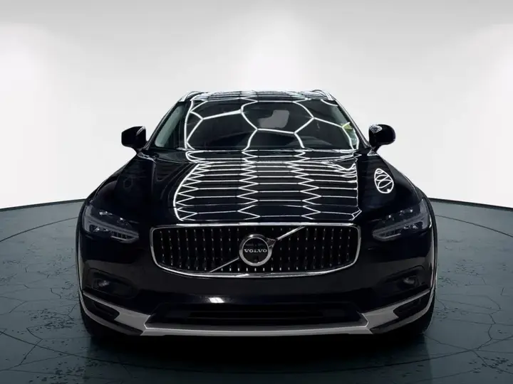 Volvo V90 Cross Country 2024 photo 3
