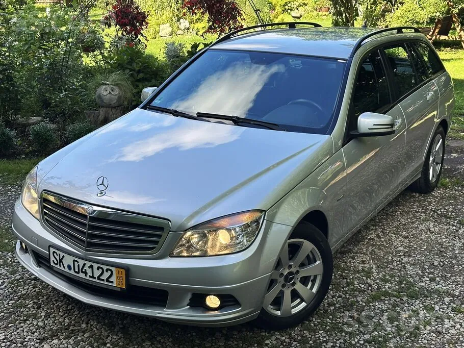 Mercedes-Benz C200 2010 photo 5