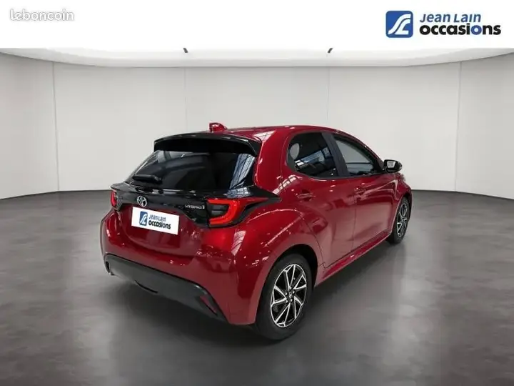 Toyota Yaris 2023 photo 5