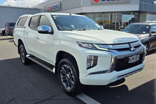 Mitsubishi Triton