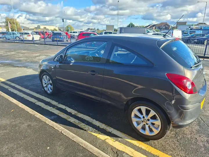 Vauxhall Corsa 2014 photo 3