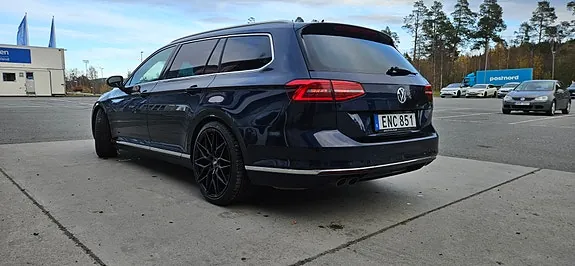 Volkswagen Passat 2015 photo 2
