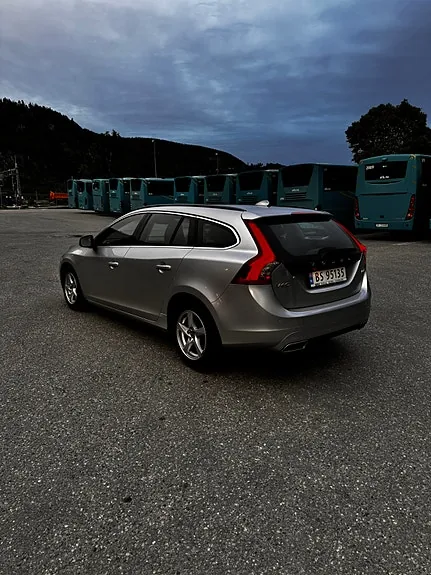 Volvo V60 2015 photo 5
