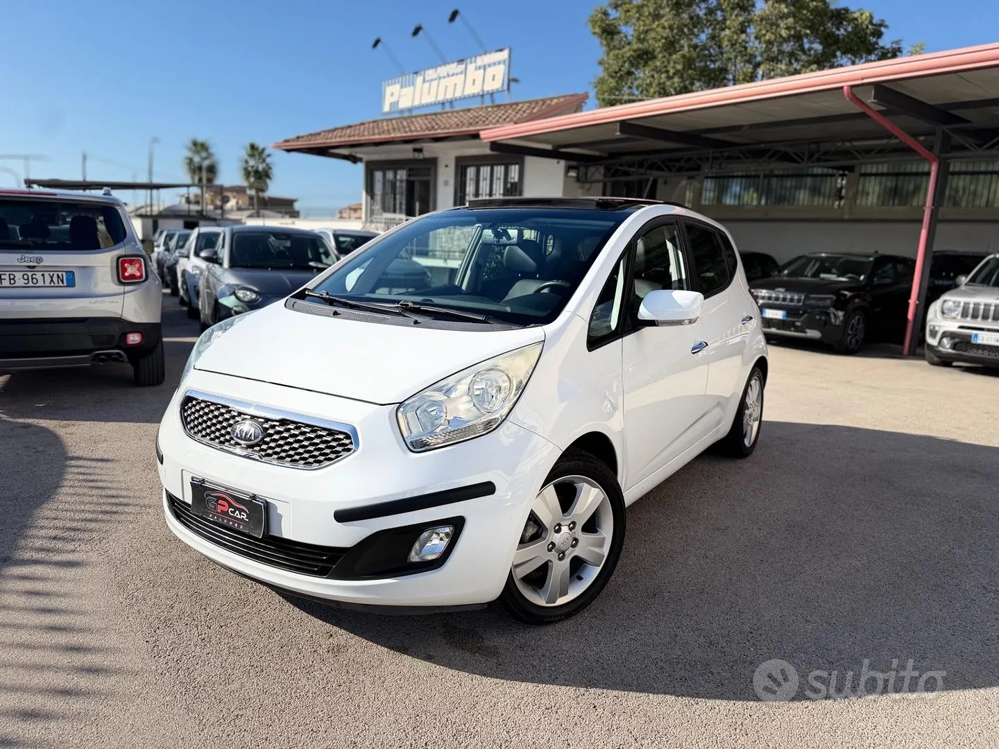 Kia Venga 2010 photo 2