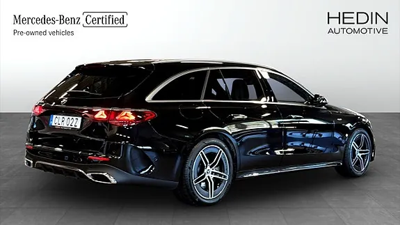 Mercedes-Benz E300 2025 photo 2