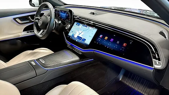 Mercedes-Benz E300 2025 photo 3