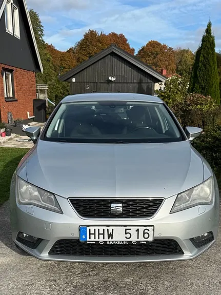 Seat Leon 2013 photo 2
