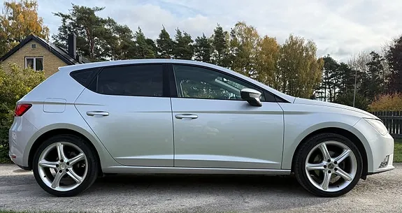 Seat Leon 2013 photo 4
