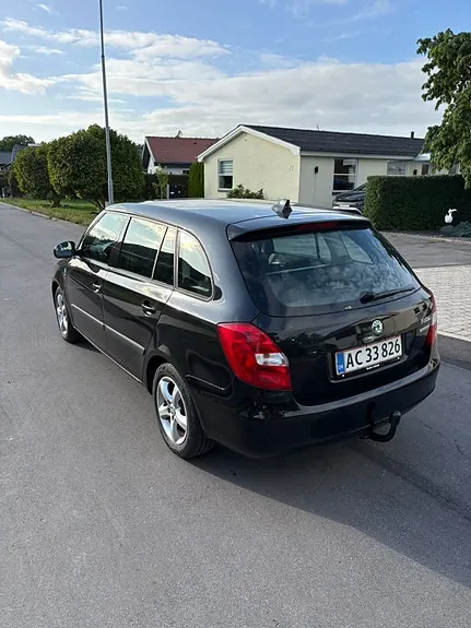 Skoda Fabia 2013 photo 4