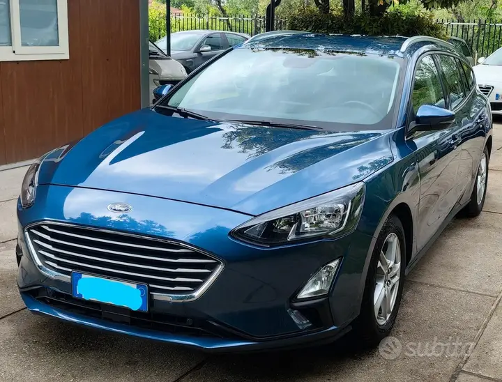 Ford Focus 2022 photo 2