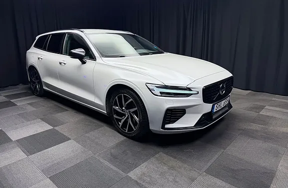Volvo V60 2021 photo 3