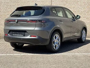 Alfa Romeo Tonale 2023 photo 2