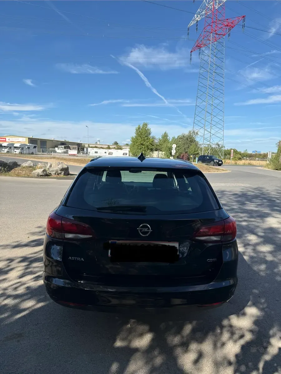 Opel Astra 2018 photo 2
