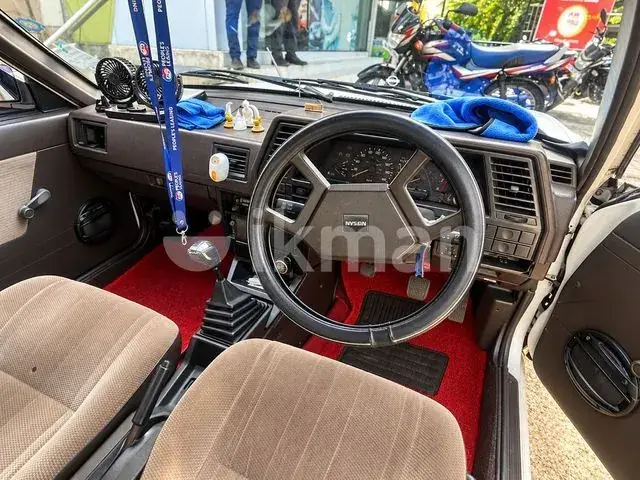 Nissan Sunny 1986 photo 3