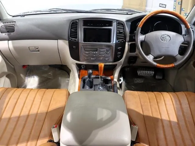 Toyota Land Cruiser 100 2002 photo 4