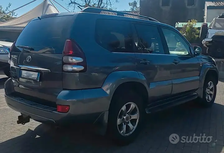 Toyota Land Cruiser 2009 photo 4