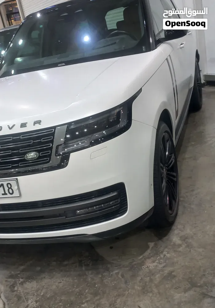 Land Rover Range Rover 2024 photo 2