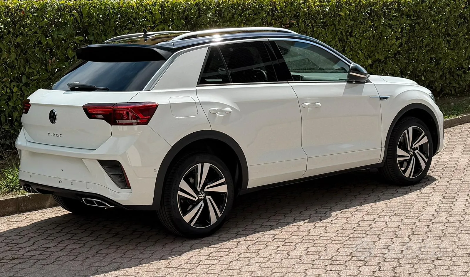 Volkswagen T-Roc 2022 photo 2