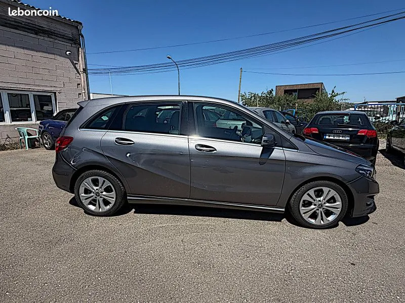 Mercedes-Benz B-Class 2017 photo 4