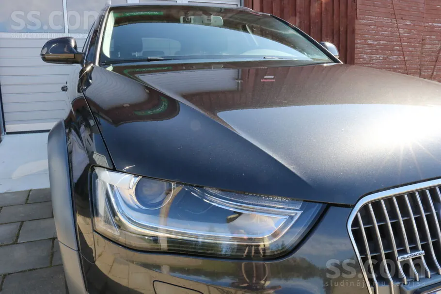 Audi A4 Allroad 2012 photo 4