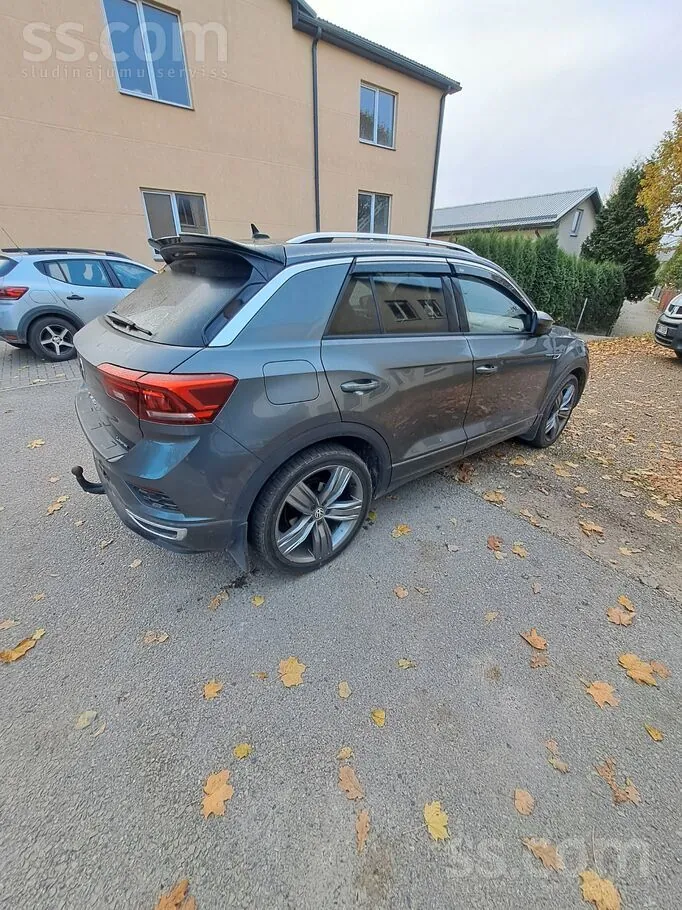 Volkswagen T-Roc 2022 photo 2