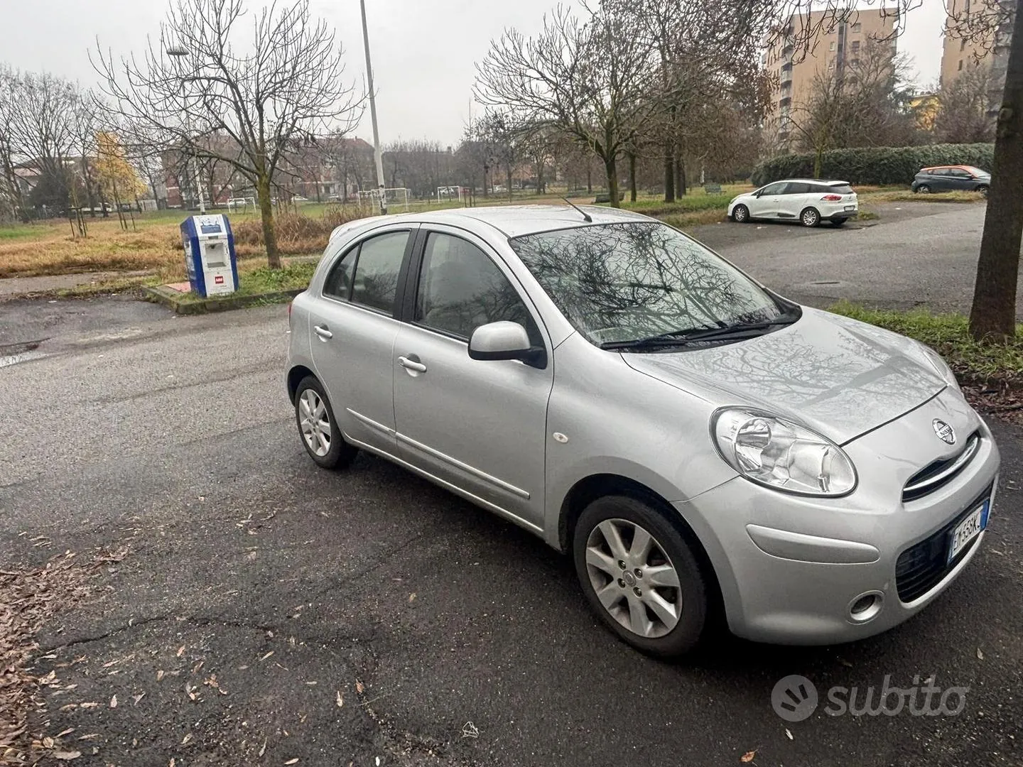 Nissan Micra 2012 photo 5