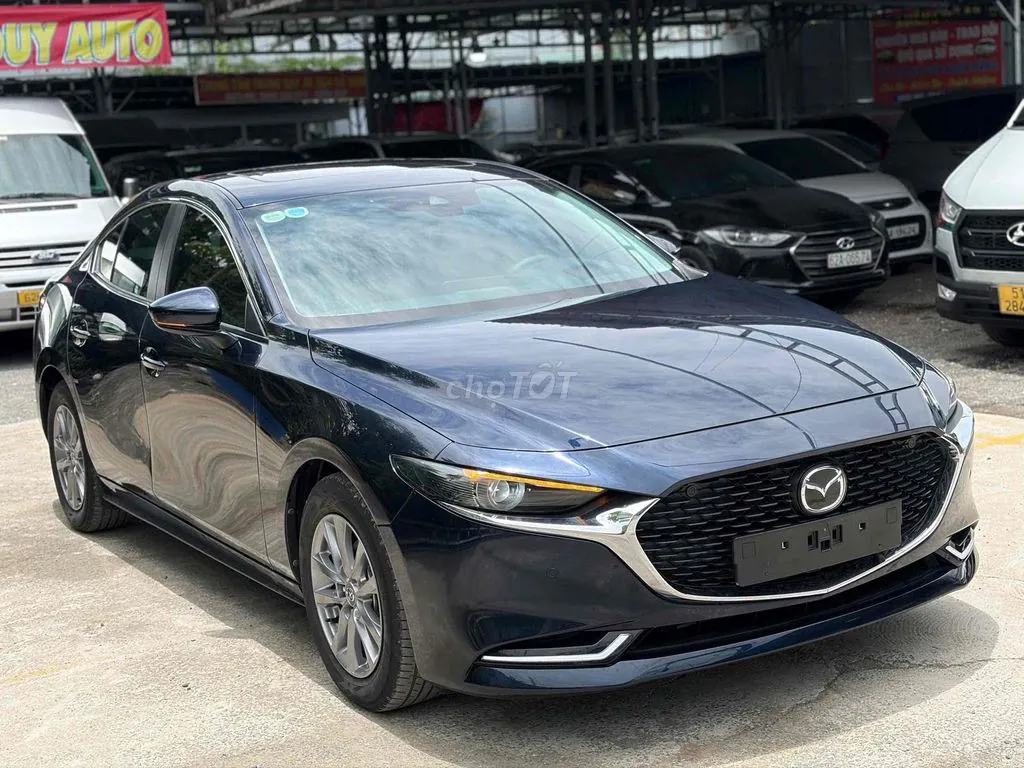 Mazda 3 2022 photo 2