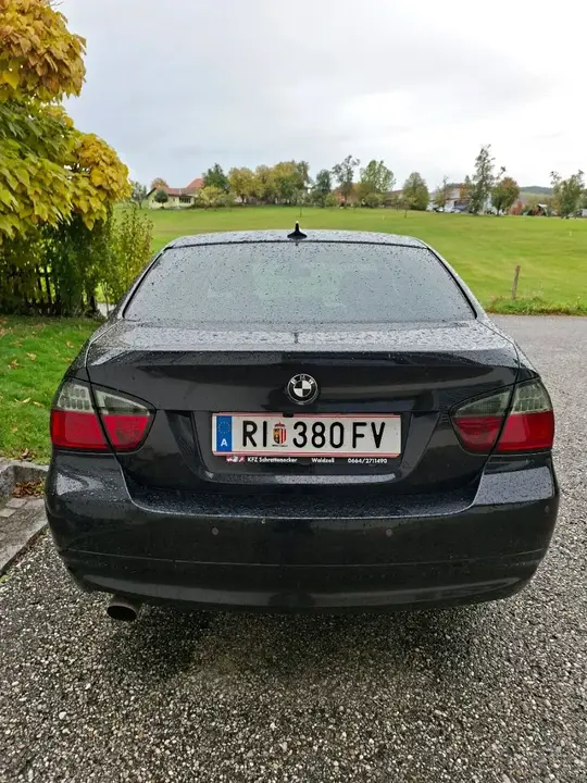 BMW 3 Series 2006 photo 2