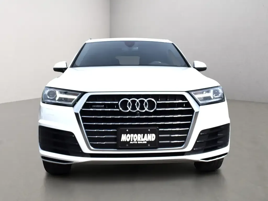 Audi Q7 2018 photo 2