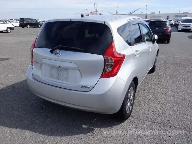 Nissan Note X Dig-S 2014 photo 4