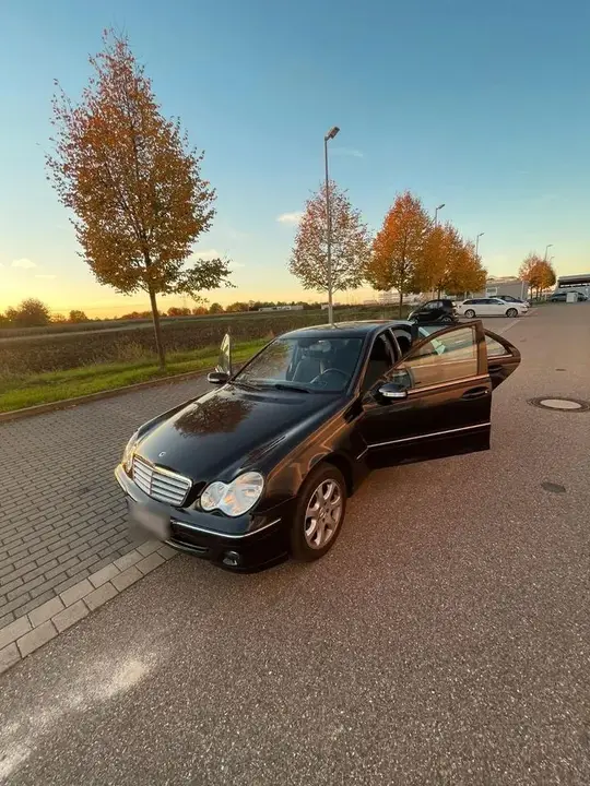 Mercedes-Benz C200