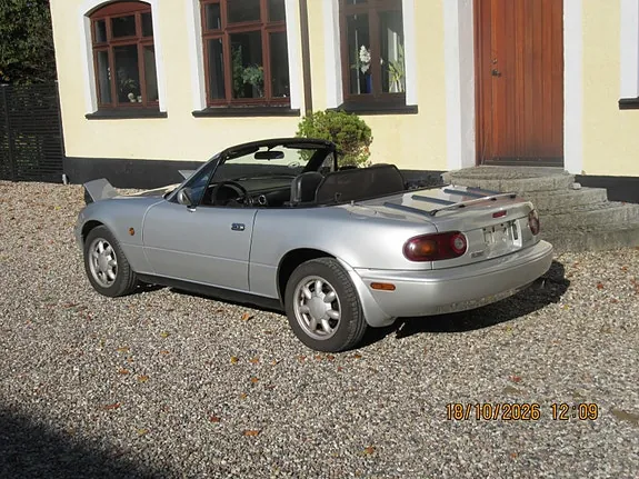 Mazda Mx-5 1990 photo 2