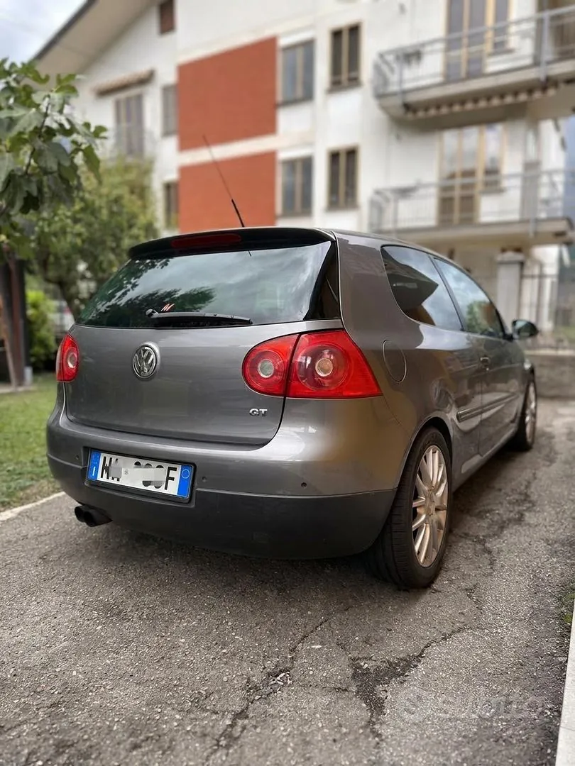 Volkswagen Golf 2006 photo 2