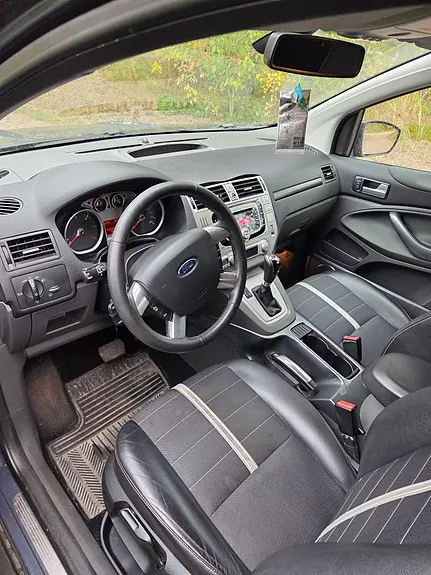 Ford Kuga 2011 photo 3