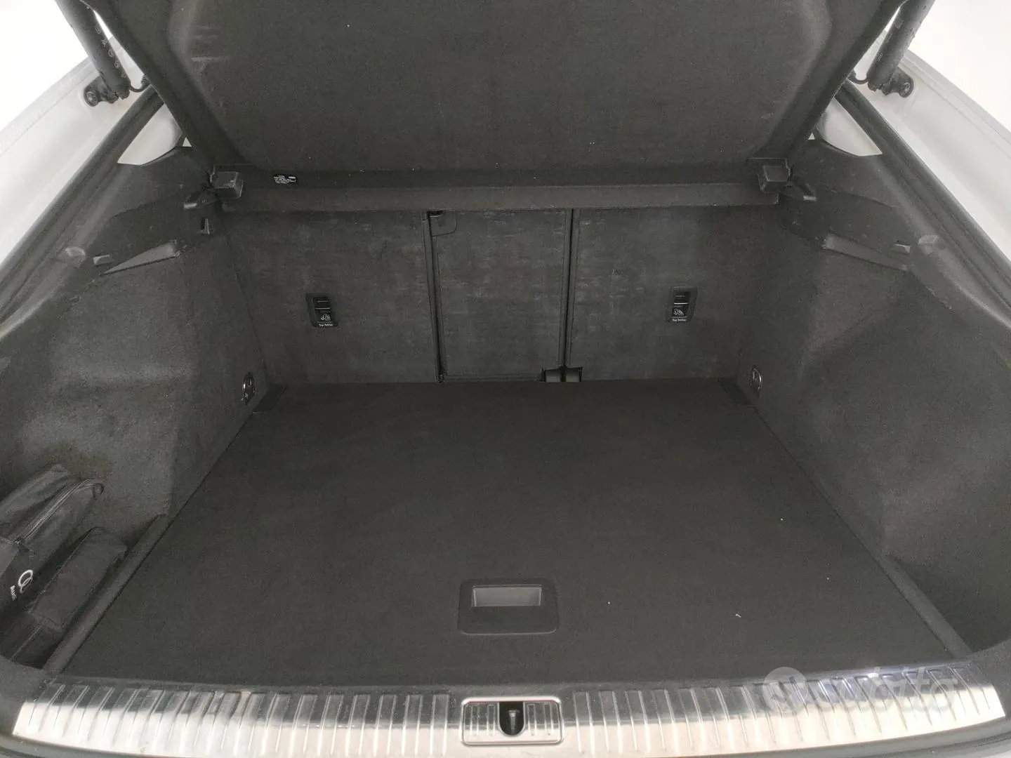 Audi Q3 2023 photo 4