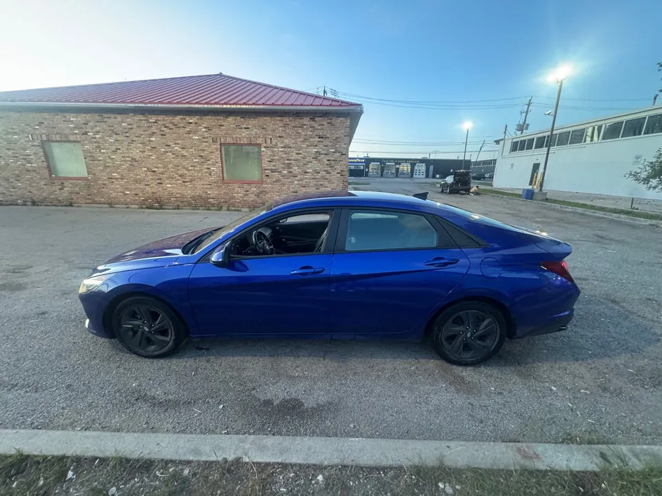 Hyundai Elantra 2021 photo 2