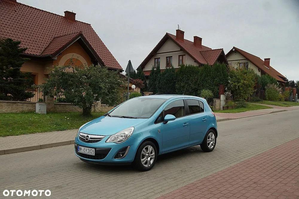 Opel Corsa 2013 photo 2