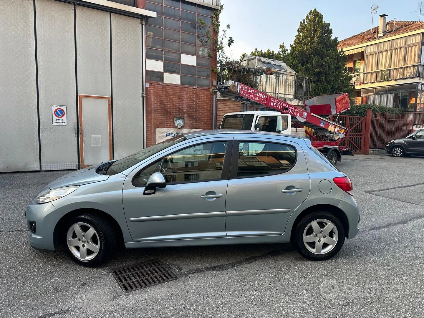 Peugeot 207 2011 photo 2