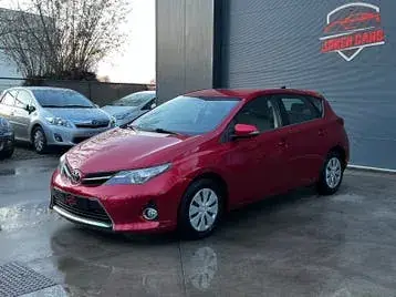 Toyota Auris 2013 photo 2