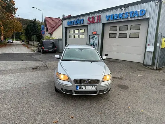 Volvo V50 2005 photo 2